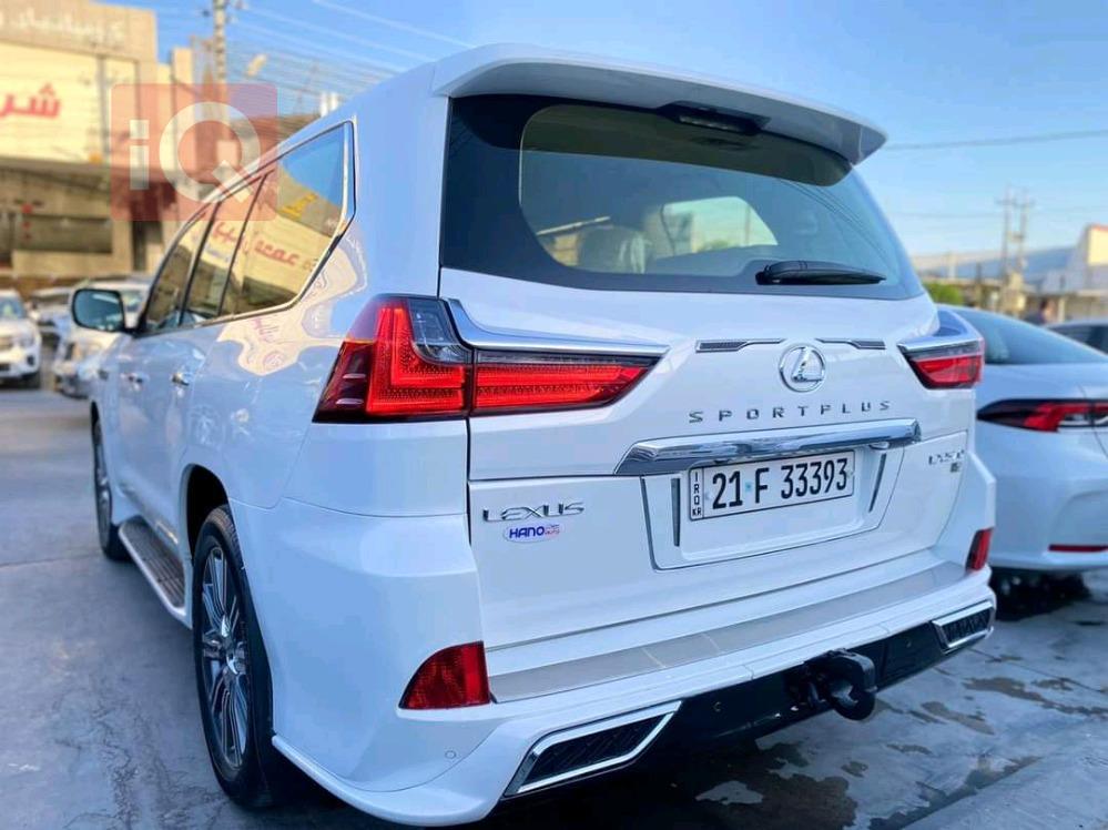 Lexus LX